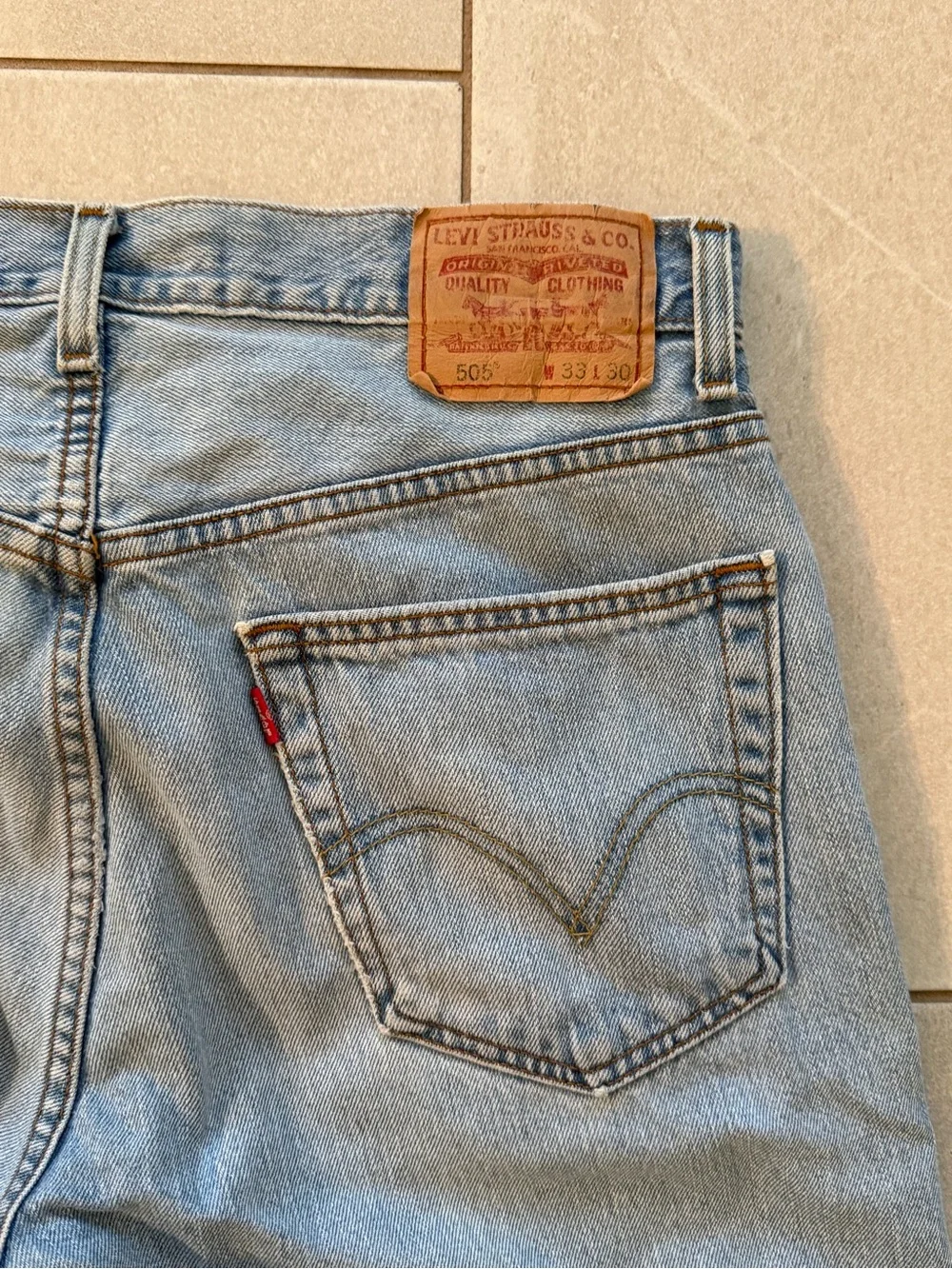 Levi’s 505 Men’s Jeans 33x30 Regular Fit Straight Leg Light Wash Denim